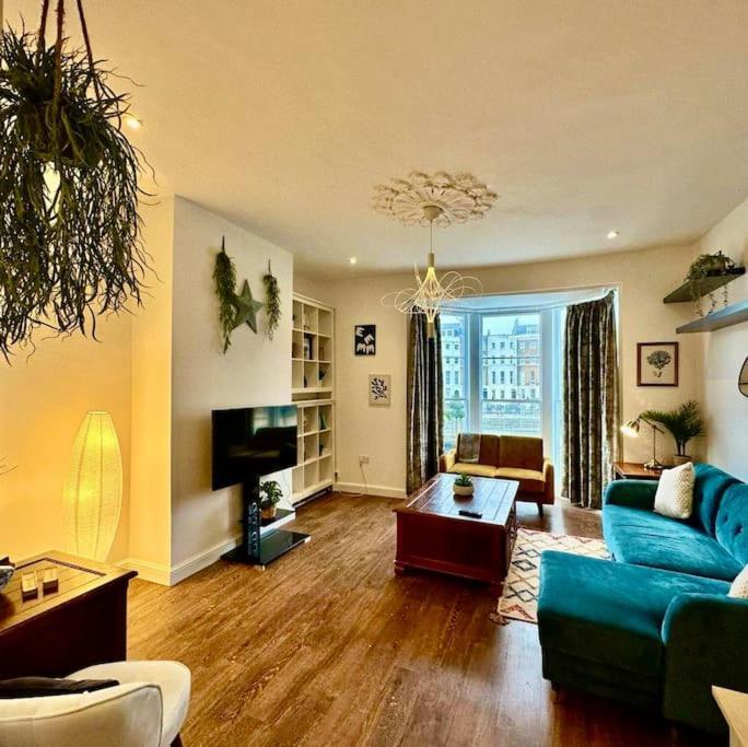 Stylish Coastal Home In The Centre Of برايتون المظهر الخارجي الصورة